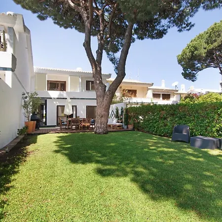 Com Piscina E Wifi Holiday home