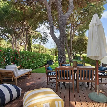 Com Piscina E Wifi Holiday home